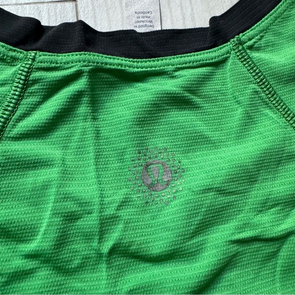 2015 Lululemon Seawheeze Men’s Tank Top - Picture 3 of 5